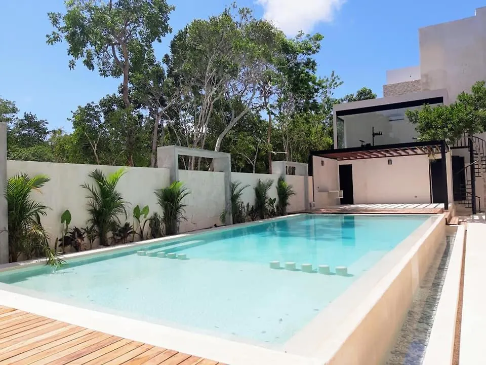 *Luxurious Apartment With Private Patio* Tulum Mexico